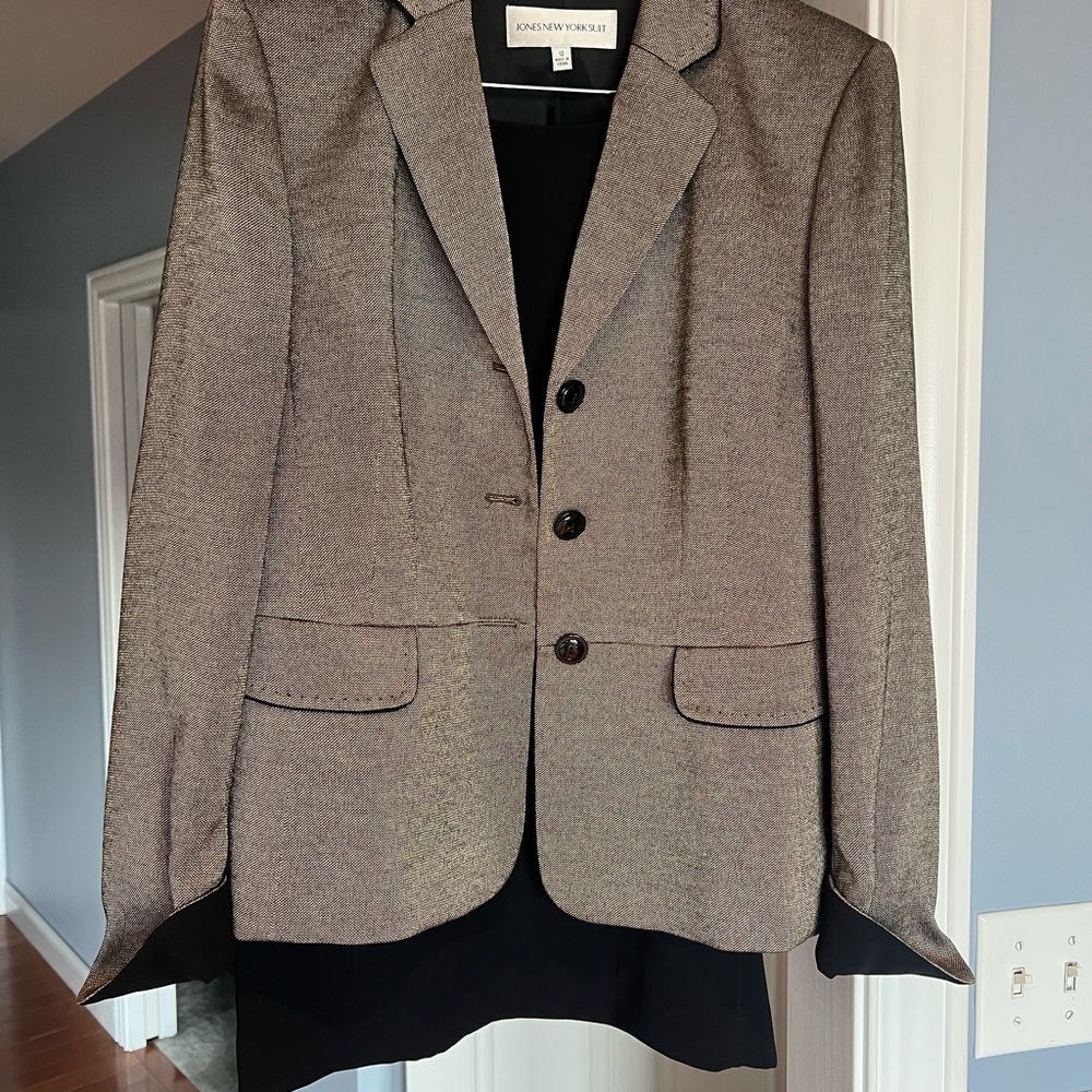Jones New York dark taupe and black  2 piece suit